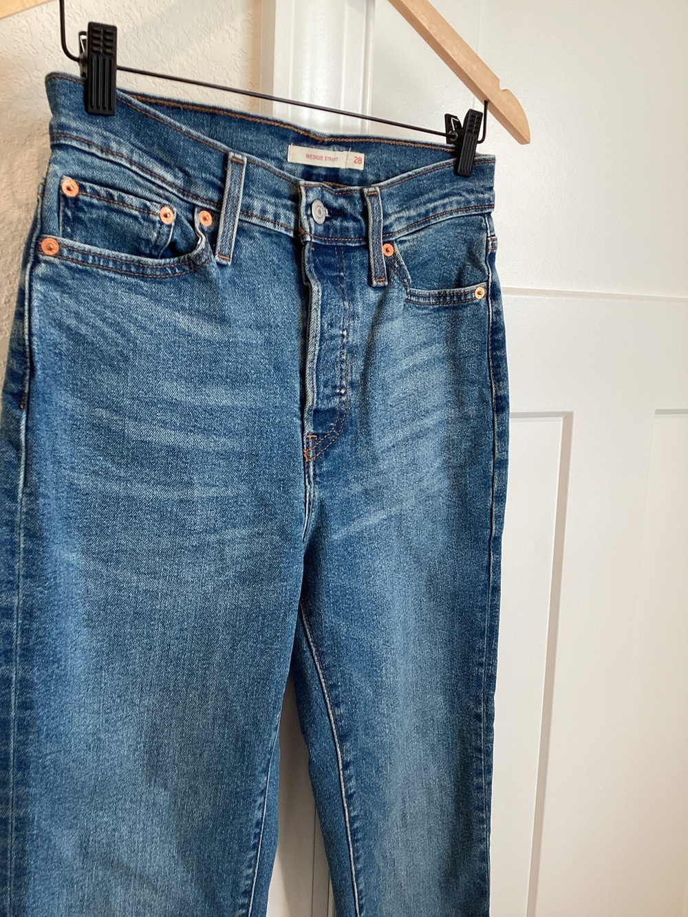 Women’s Levi’s High Rise Wedgie Jeans Straight Button Fly New Size 28 28W 28L - Picture 5 of 15